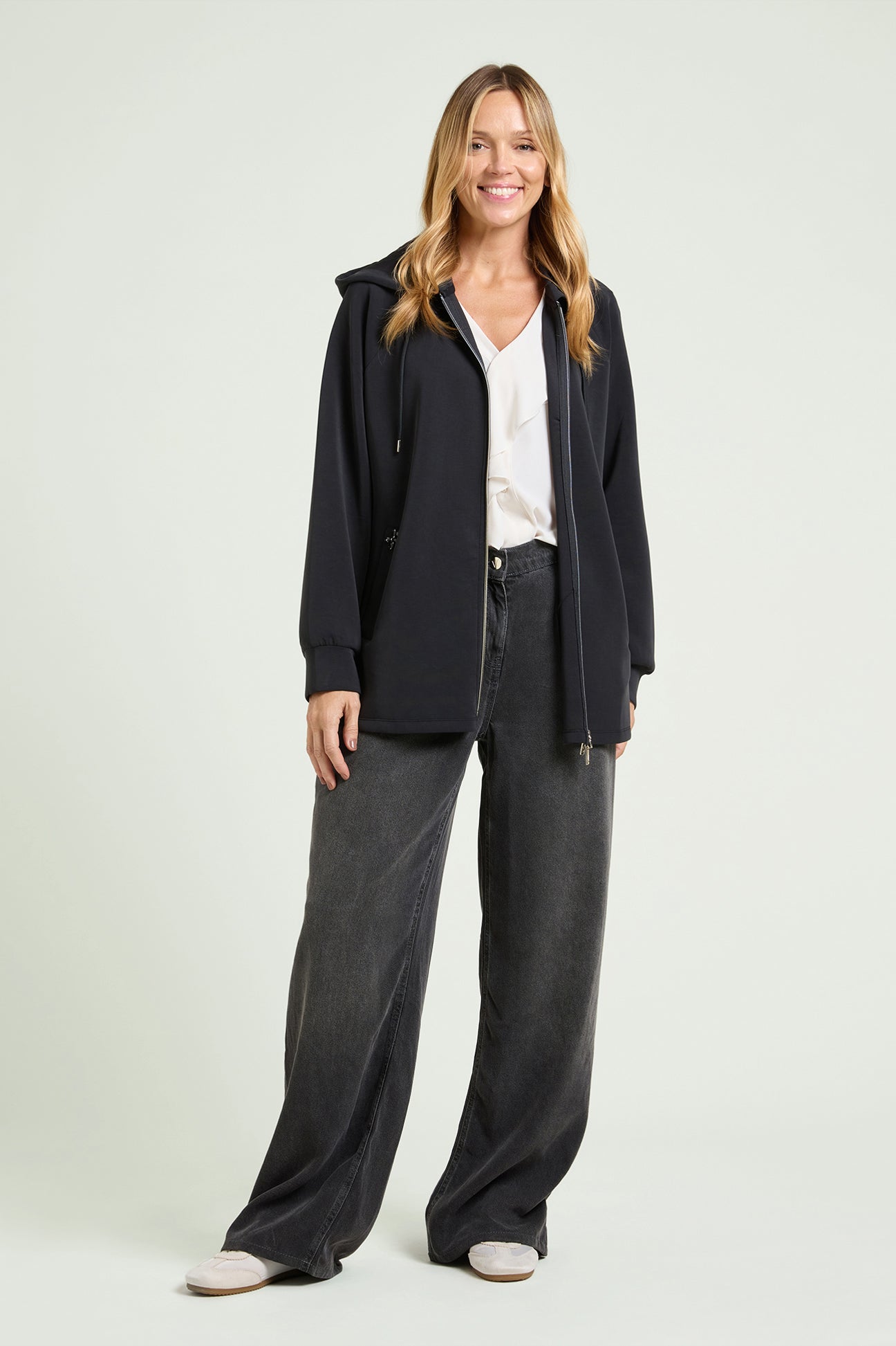 FELPA VELVET TOUCH CON CAPPUCCIO