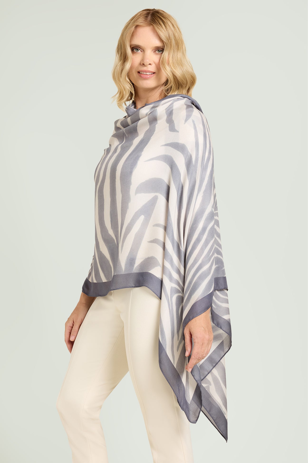 SCIARPA FOULARD CON STAMPA ANIMALIER