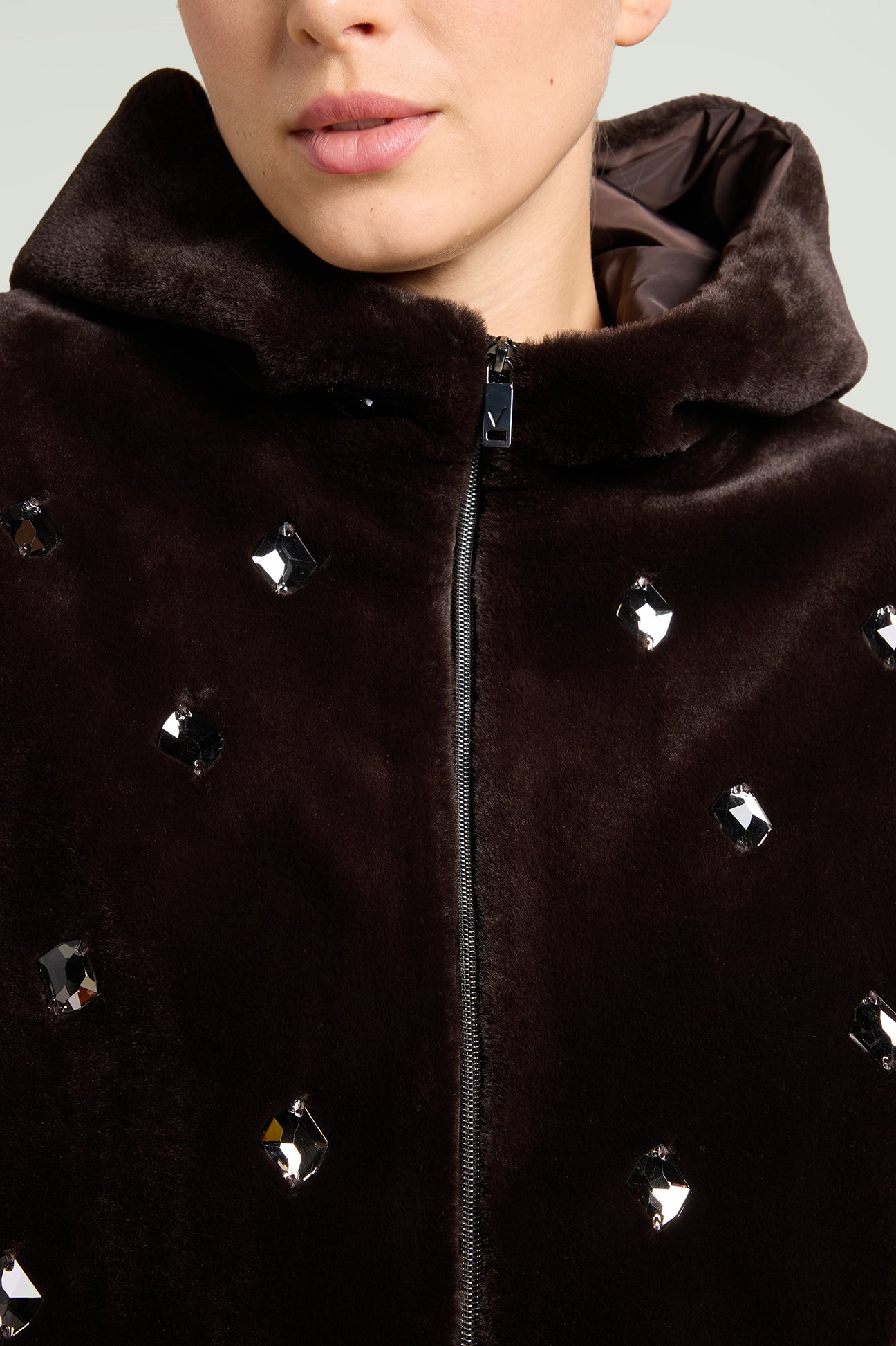 GIACCONE SOFT-TOUCH RICAMATO A MANO