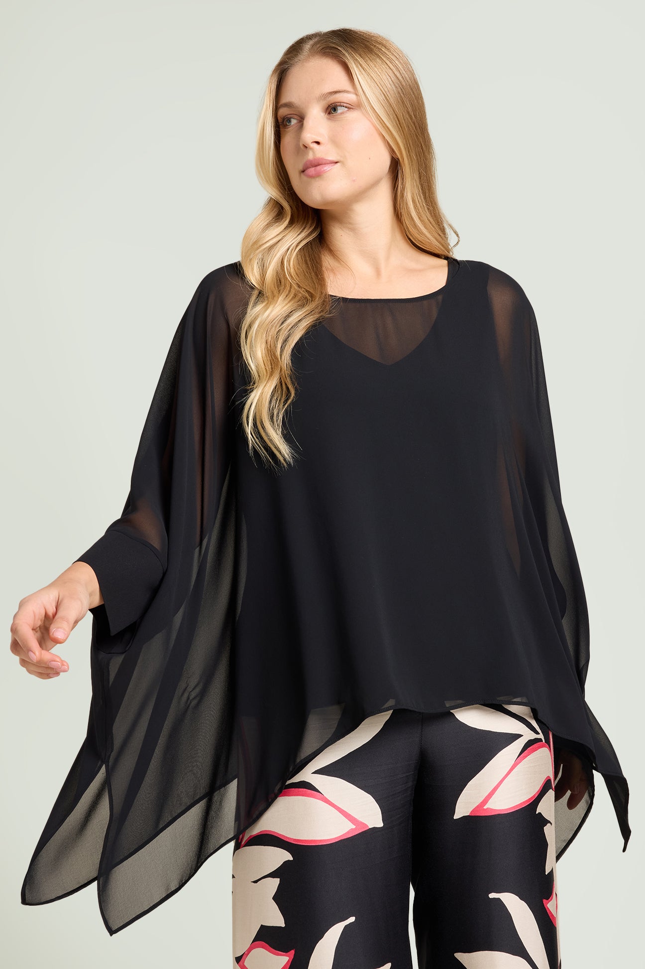 PONCHO IN GEORGETTE