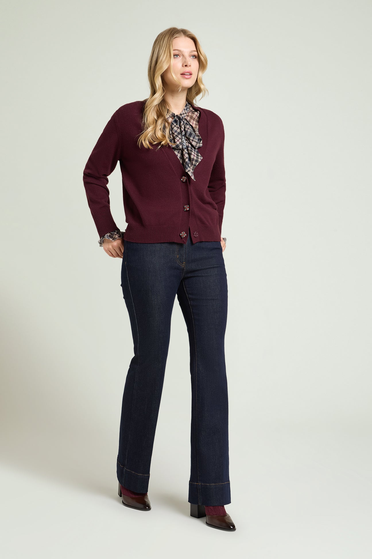 CARDIGAN CON BOTTONI RICAMATI
