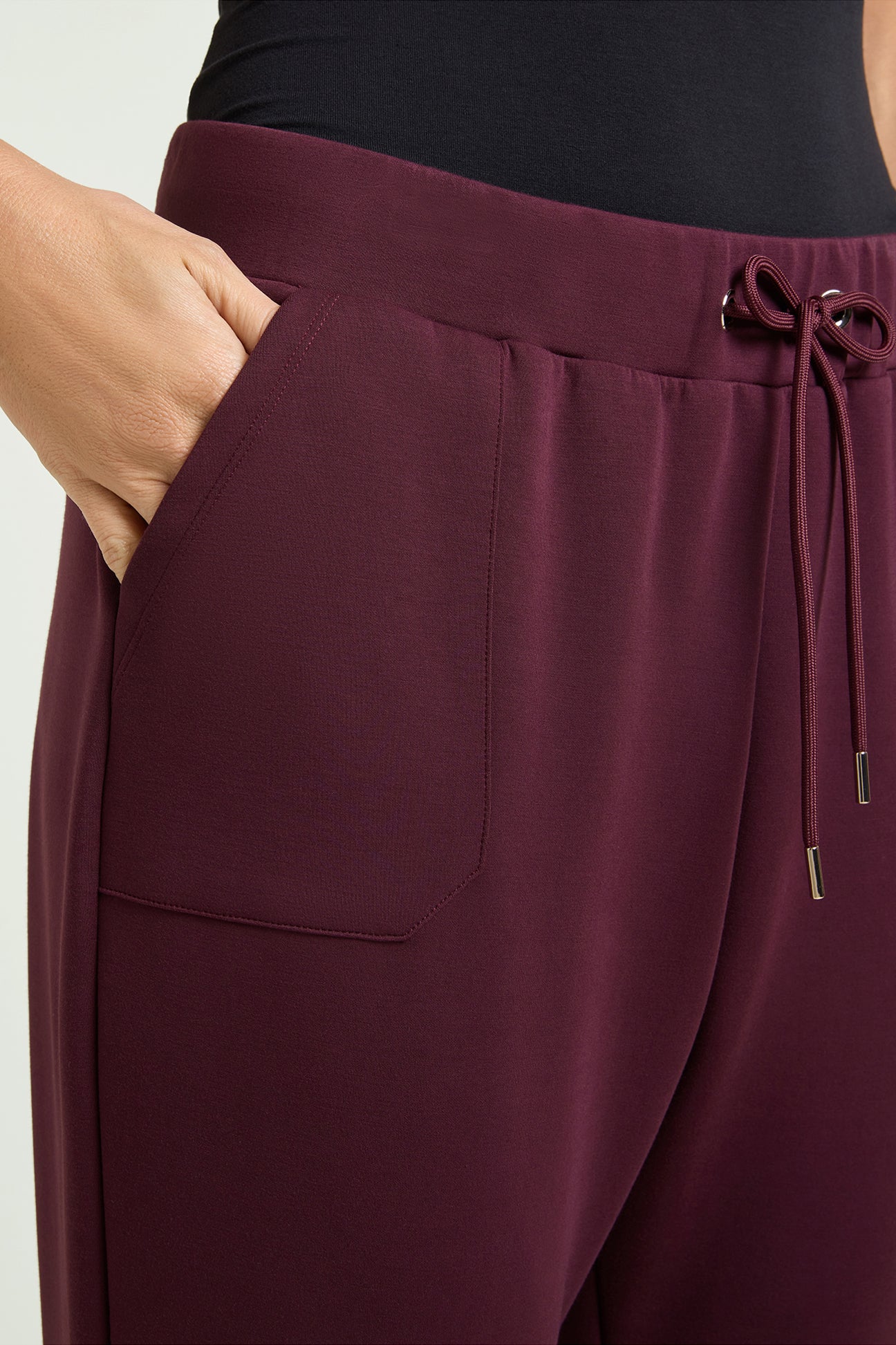 PANTALONI PULL-ON JOGGER IN JERSEY SCUBA