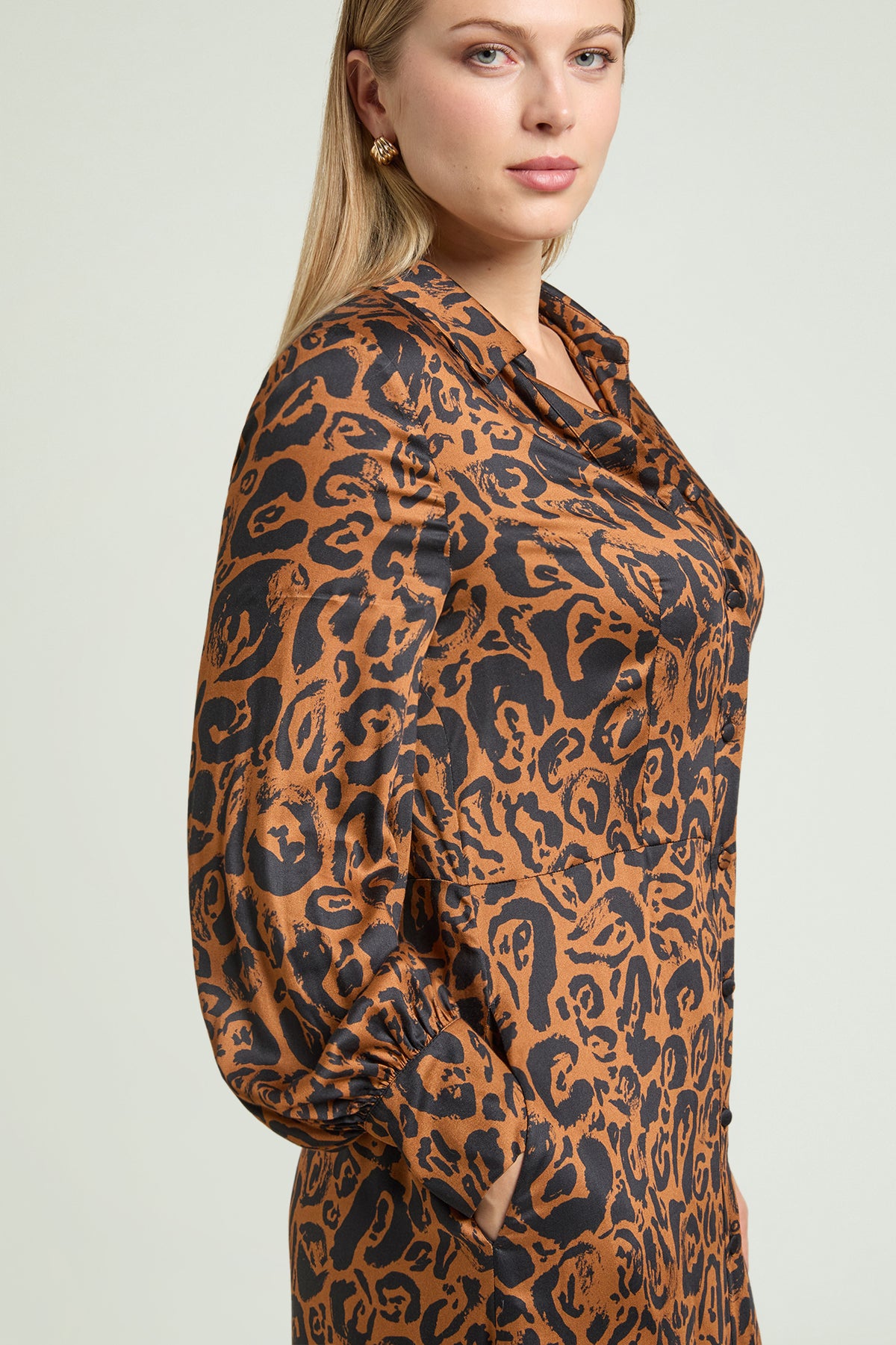 ABITO ANIMALIER IN SATIN