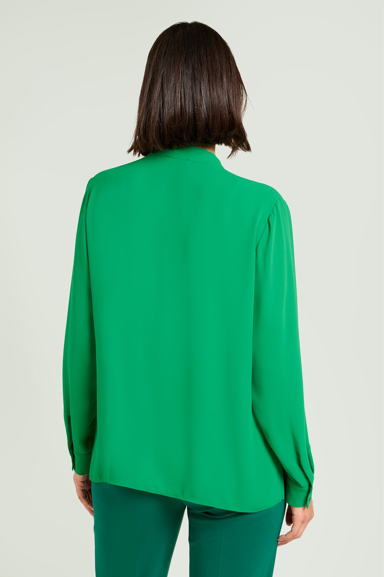 BLUSA IN DOPPIA GEORGETTE CON SCIARPINA