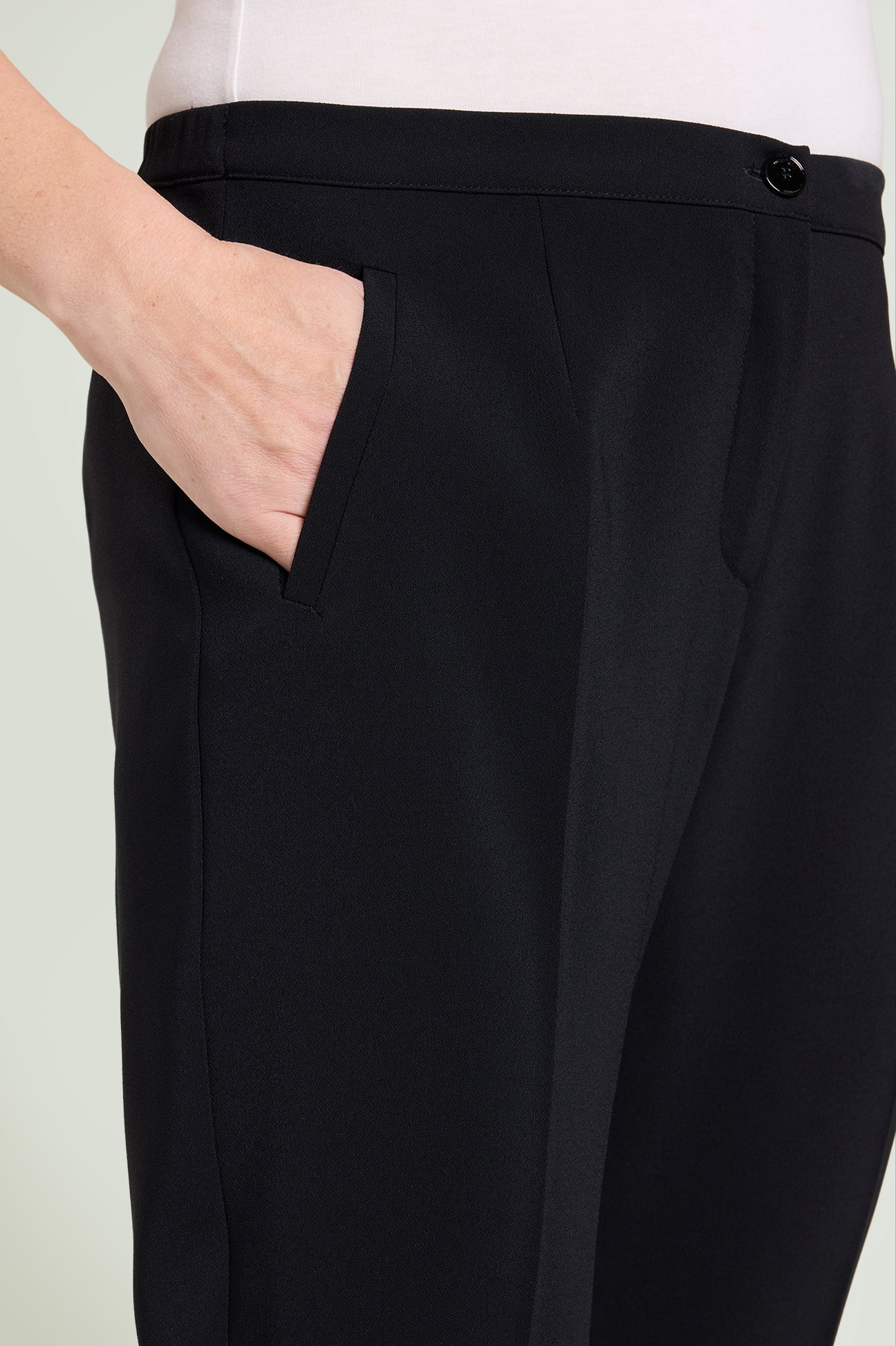 PANTALONI A SIGARETTA IN CREPE CADY