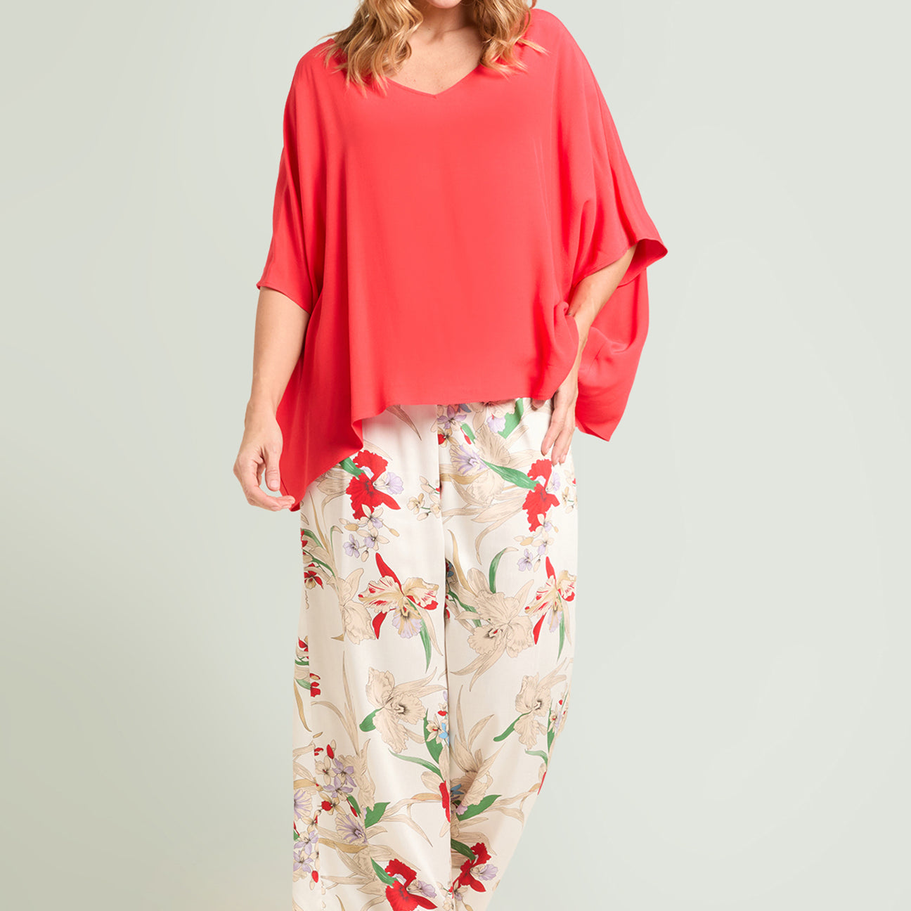 PANTALONI IN SATIN STAMPATO