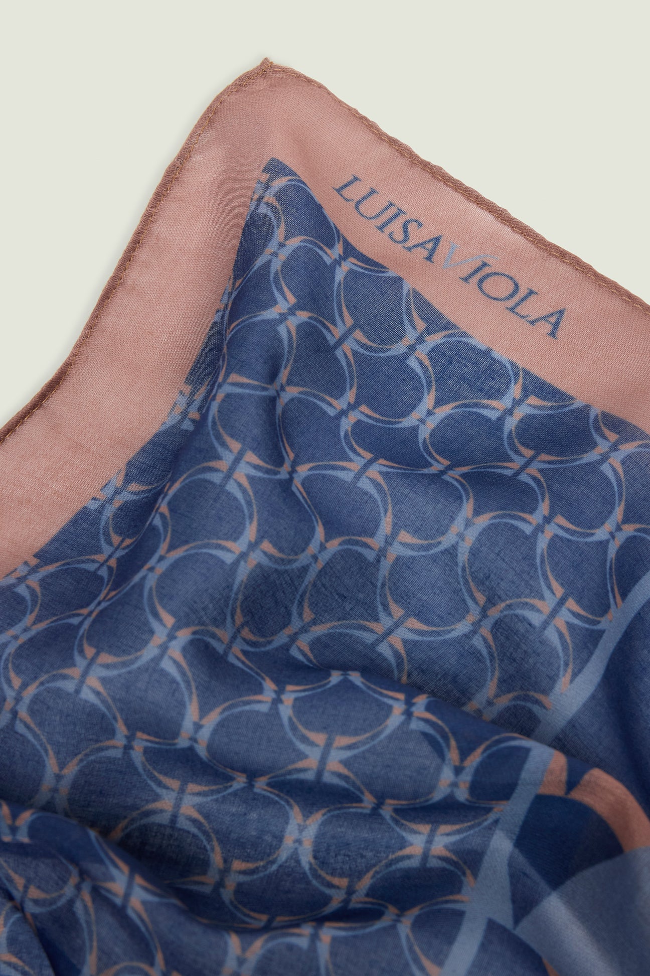 SCIARPA-FOULARD CON STAMPA DECO'