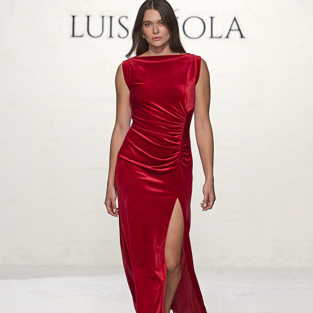 ABITO LUNGO ELEGANTE IN VELLUTO