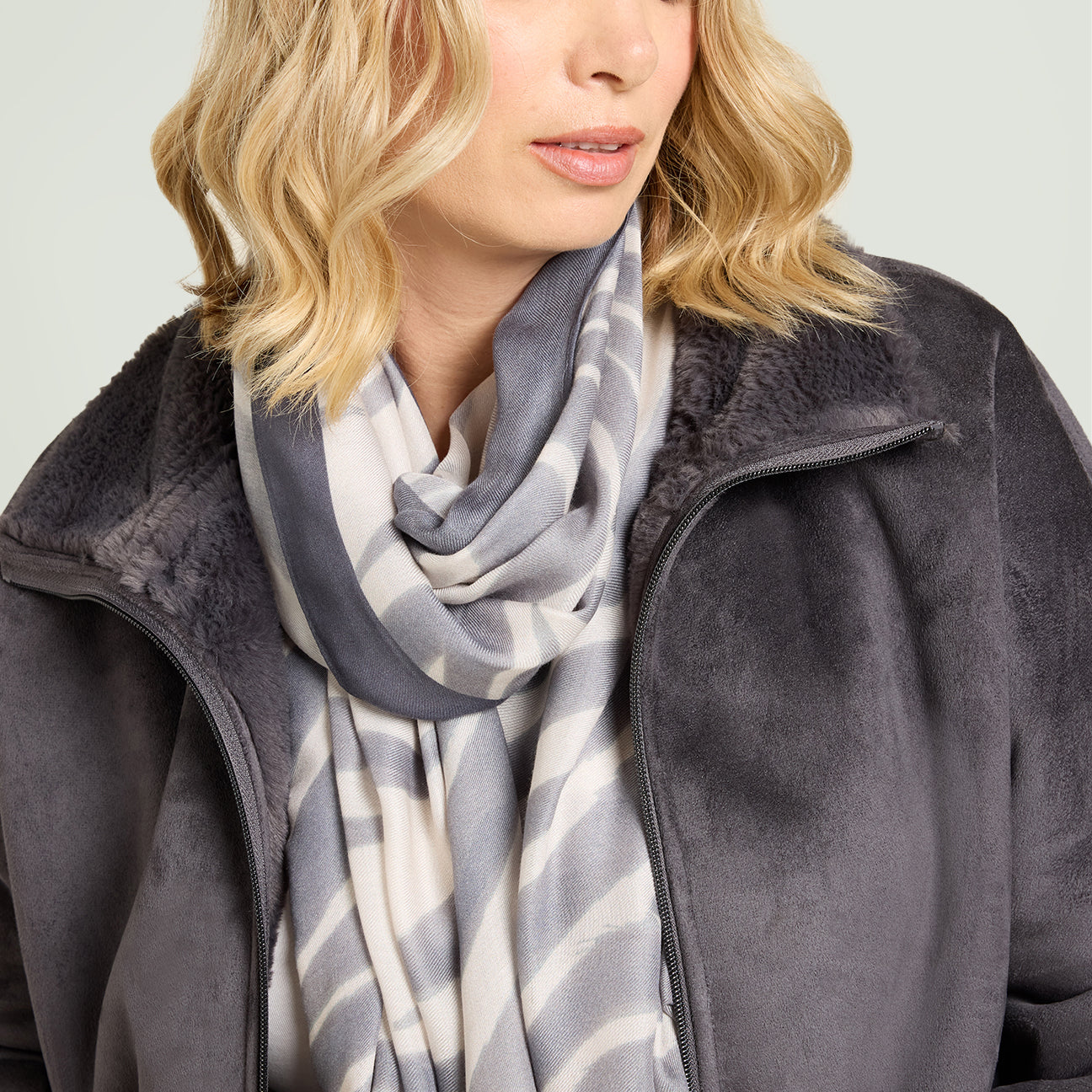 SCIARPA FOULARD CON STAMPA ANIMALIER