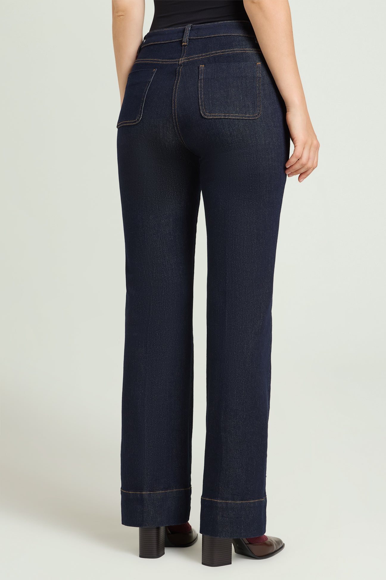 JEANS BOOTCUT