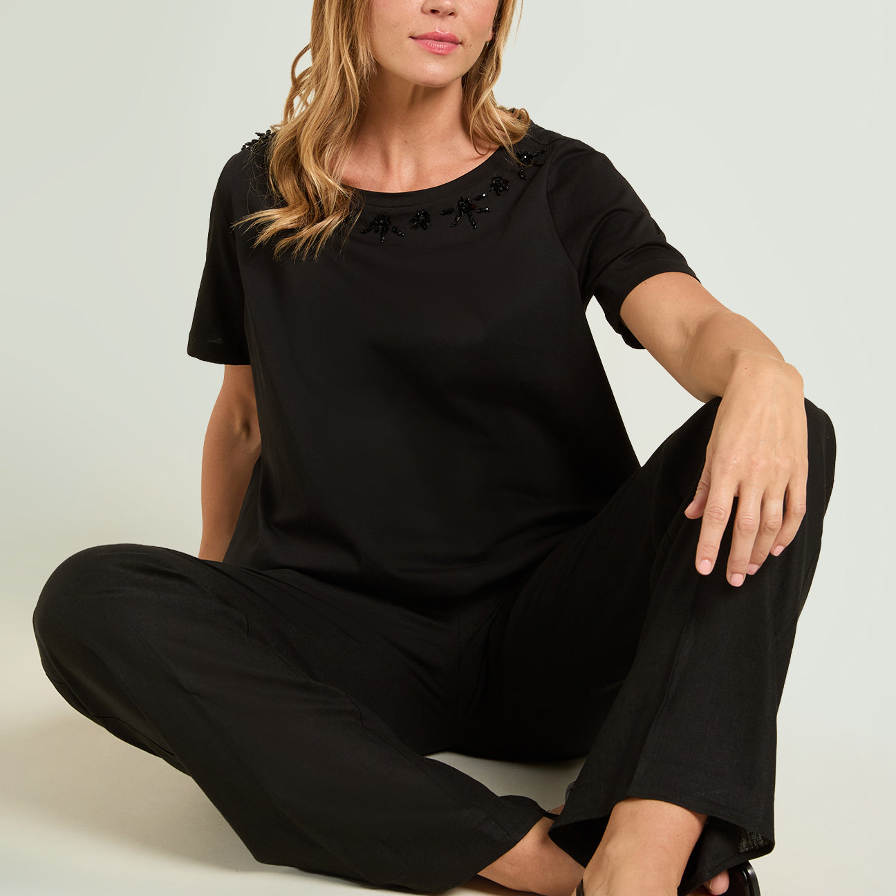 T-SHIRT RICAMATA