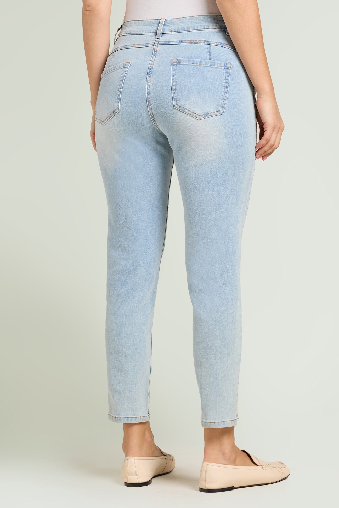 JEANS SKINNY CON APPLICAZIONI
