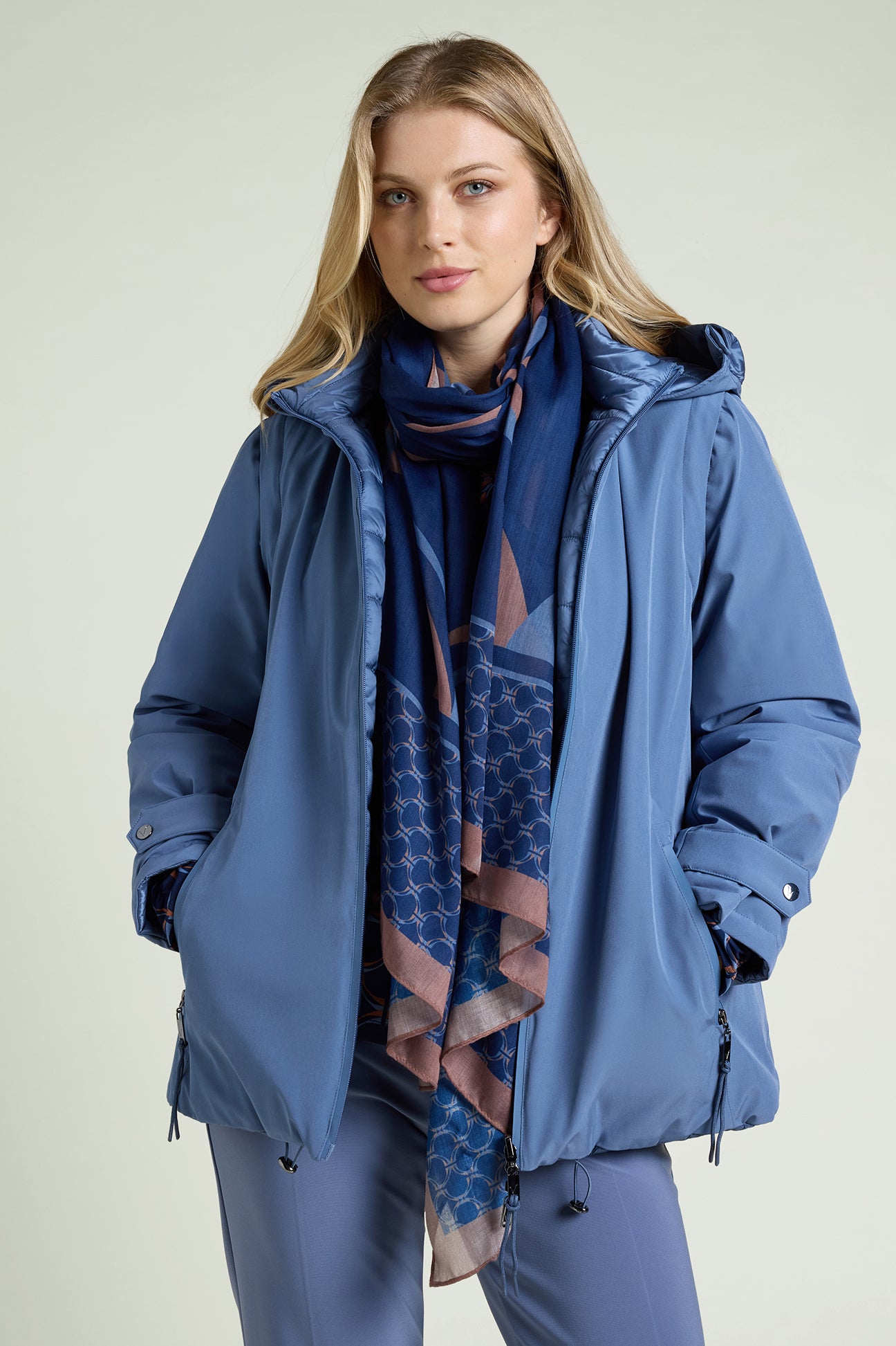 SCIARPA-FOULARD CON STAMPA DECO'
