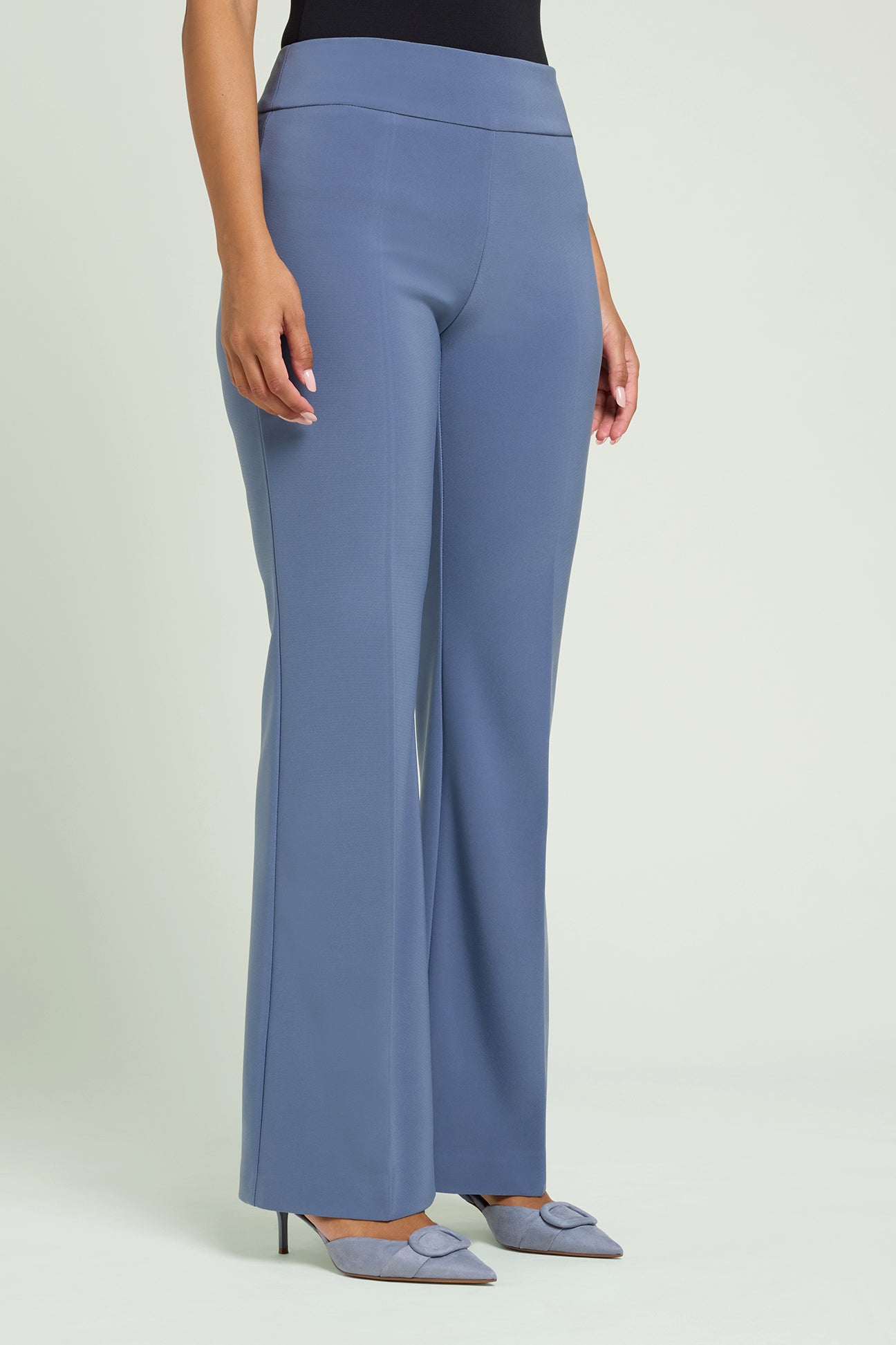PANTALONI PULL-ON FLARE IN COMPACT STRETCH