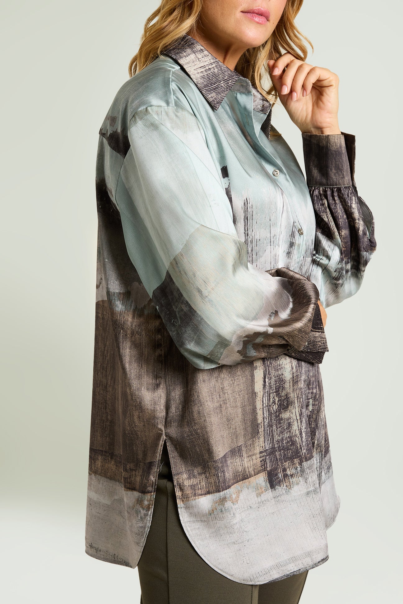 CAMICIA CON STAMPA PITTORICA