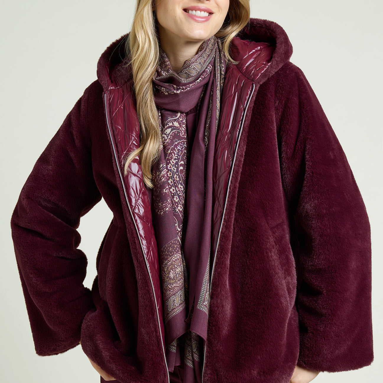 SCIARPA-FOULARD CON STAMPA PAISLEY