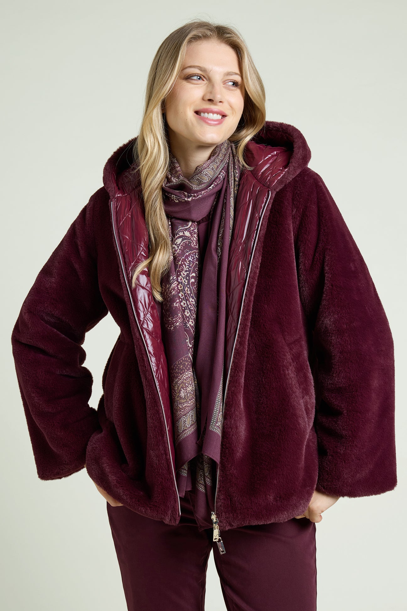 SCIARPA-FOULARD CON STAMPA PAISLEY