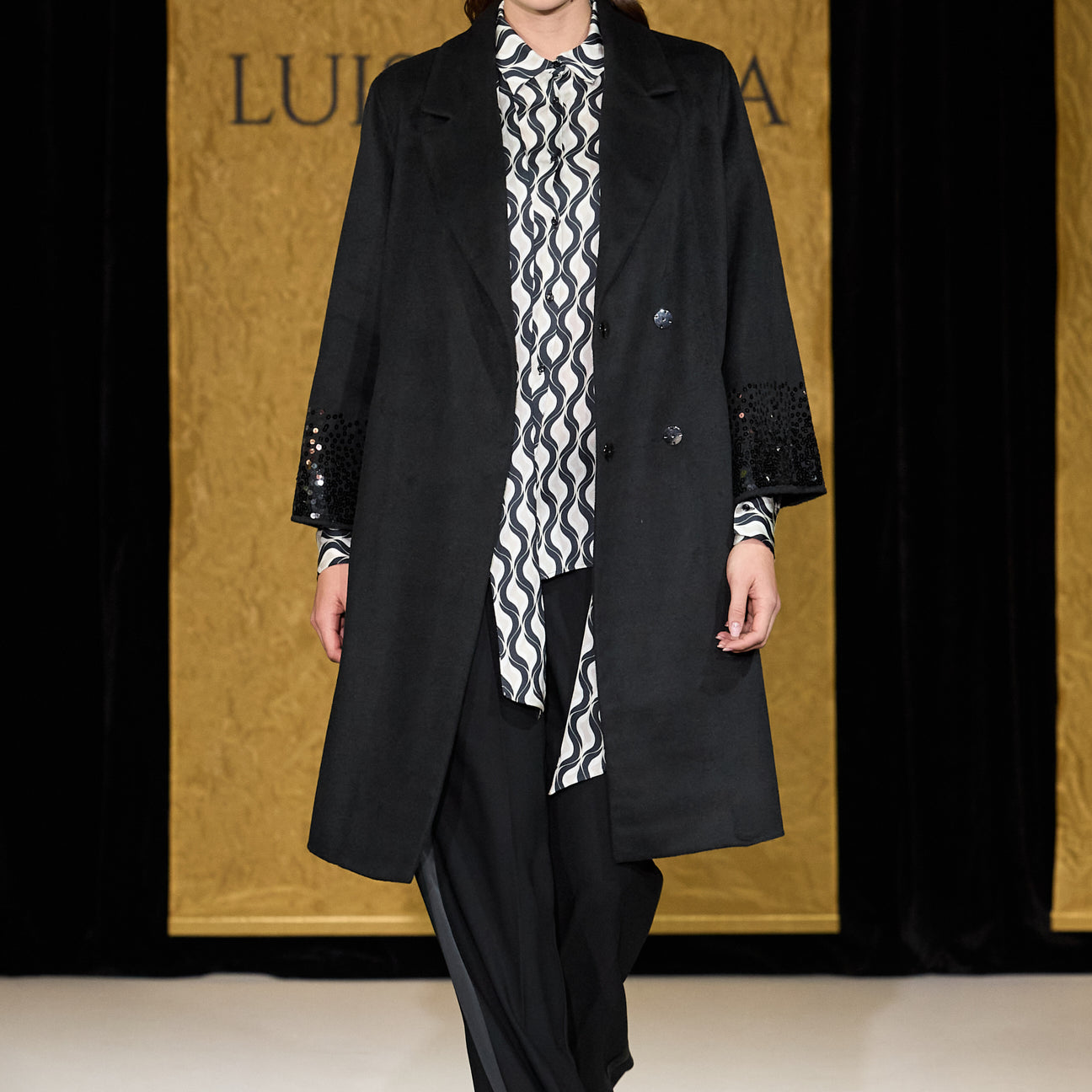 CAPPOTTO DOUBLE RICAMATO