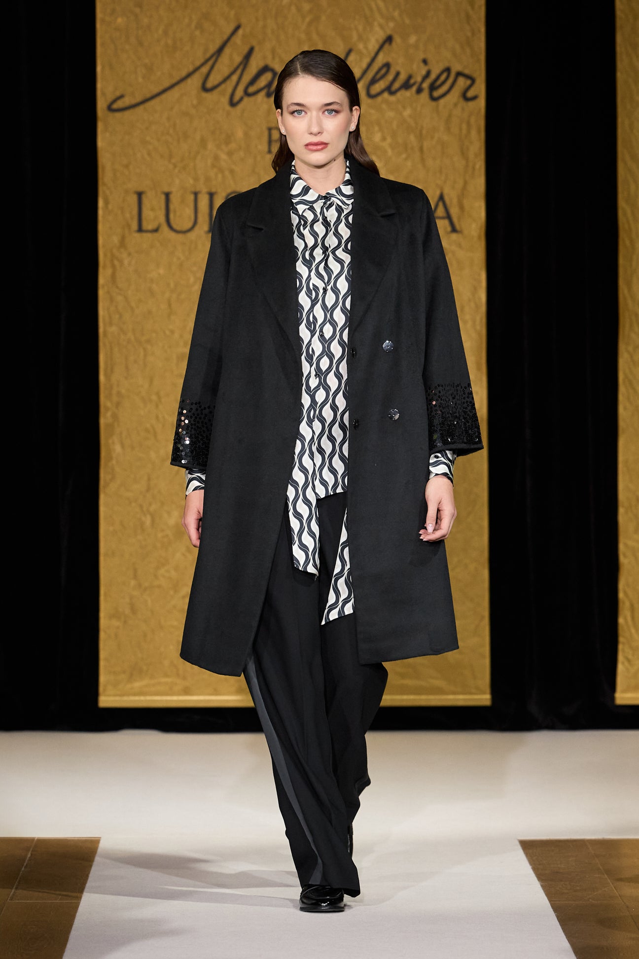 CAPPOTTO DOUBLE RICAMATO