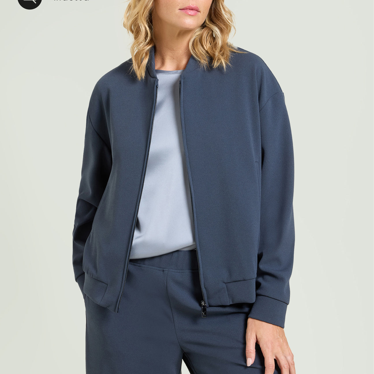 BOMBER IN SCUBA CREPE