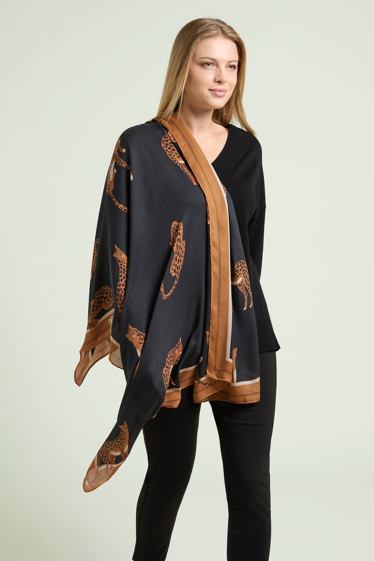 SCIARPA-FOULARD CON STAMPA ANIMALIER FIGURATIVA