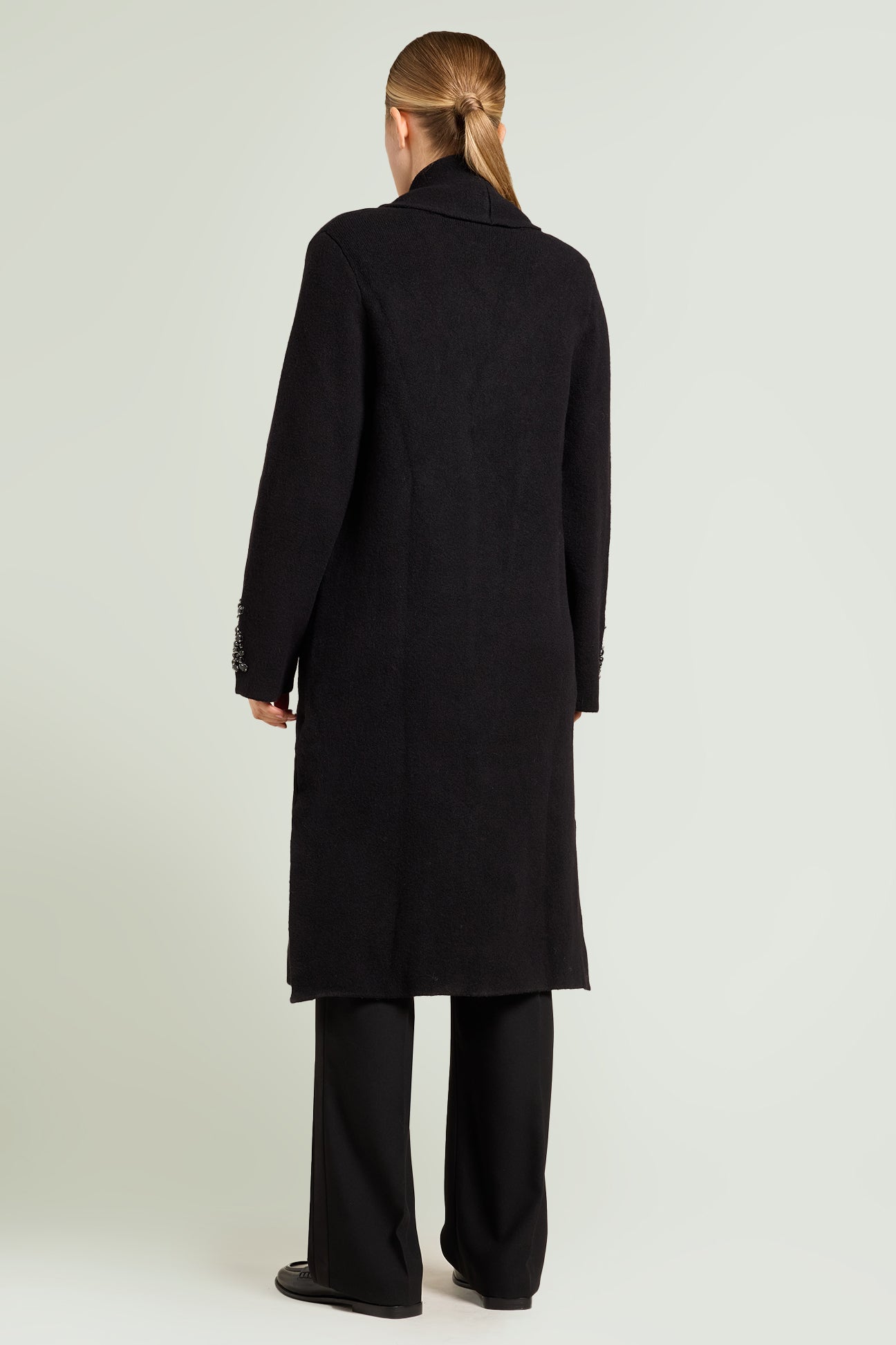 CAPPOTTO IN MAGLIA RICAMATO A MANO