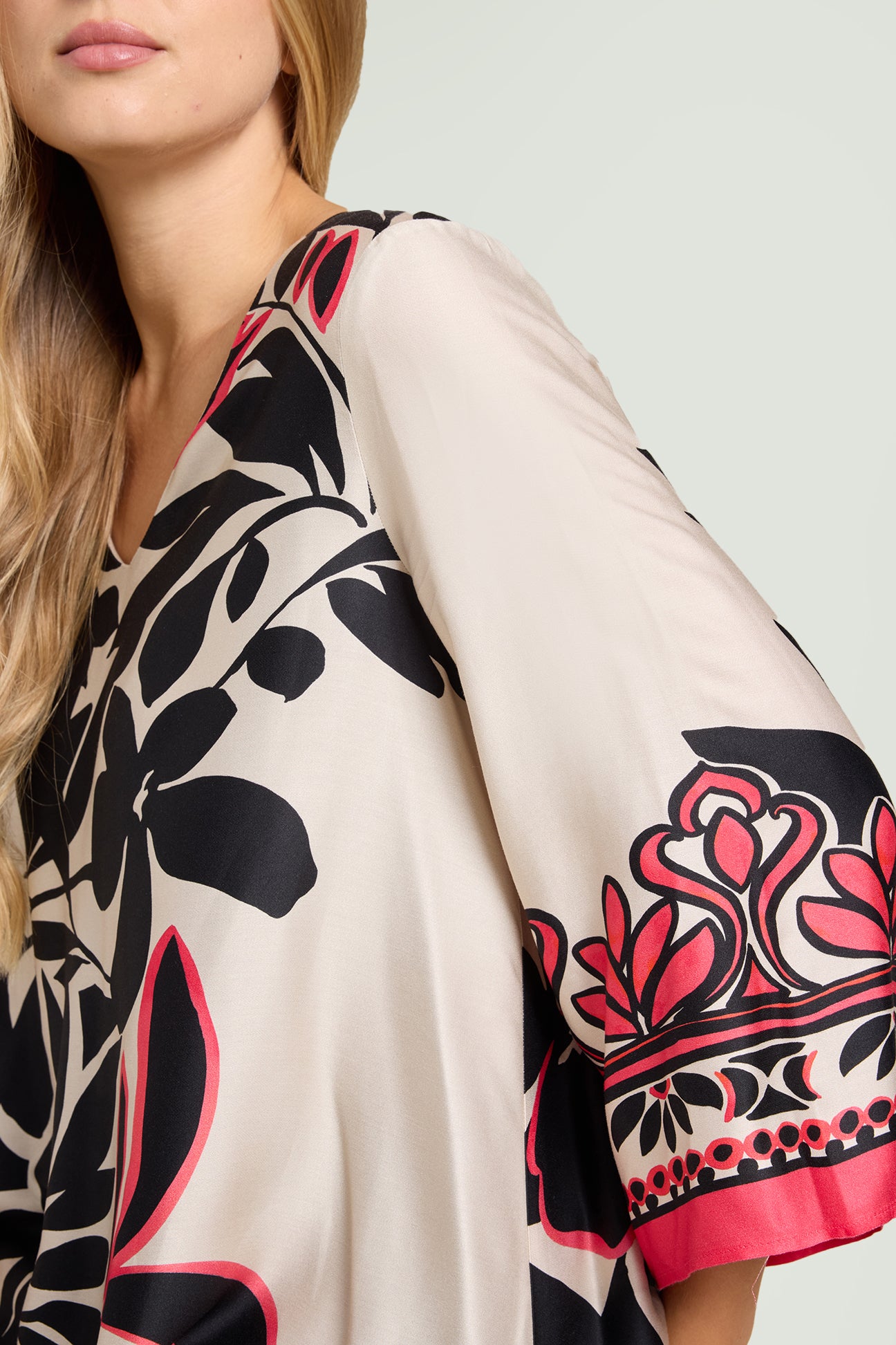 BLUSA IN SATIN STAMPATO