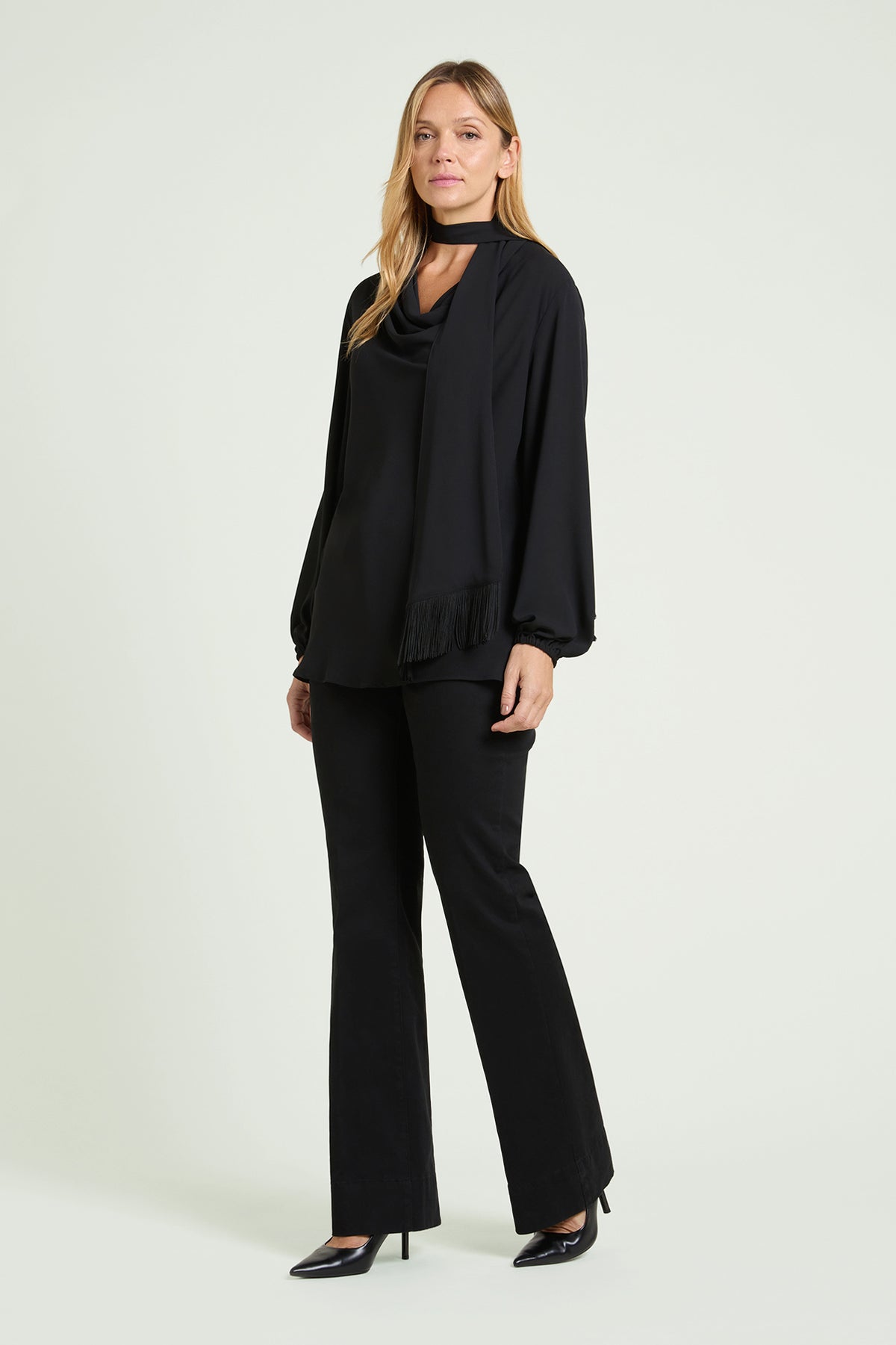 CAMICIA DRAPPEGGIATA CON SCIARPINA