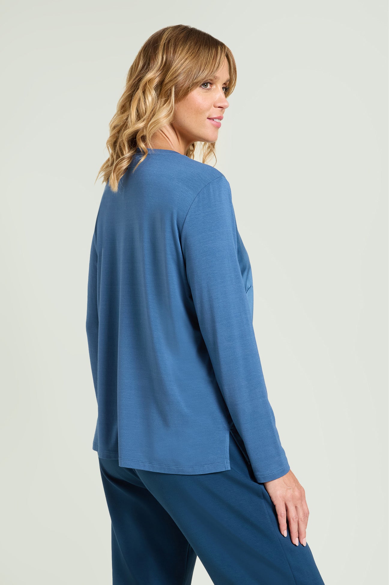 T-SHIRT IN RASO E JERSEY