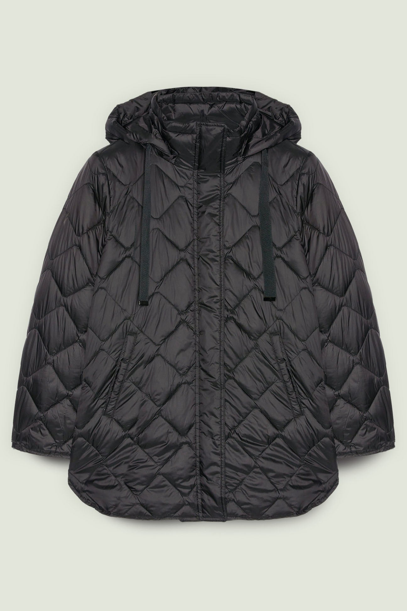 PIUMINO CON SPACCHI E CAPPUCCIO STACCABILE