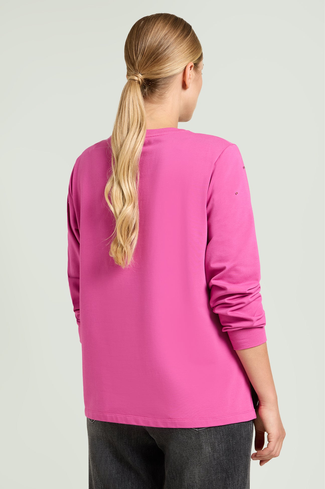 FELPA RICAMATA A MANO