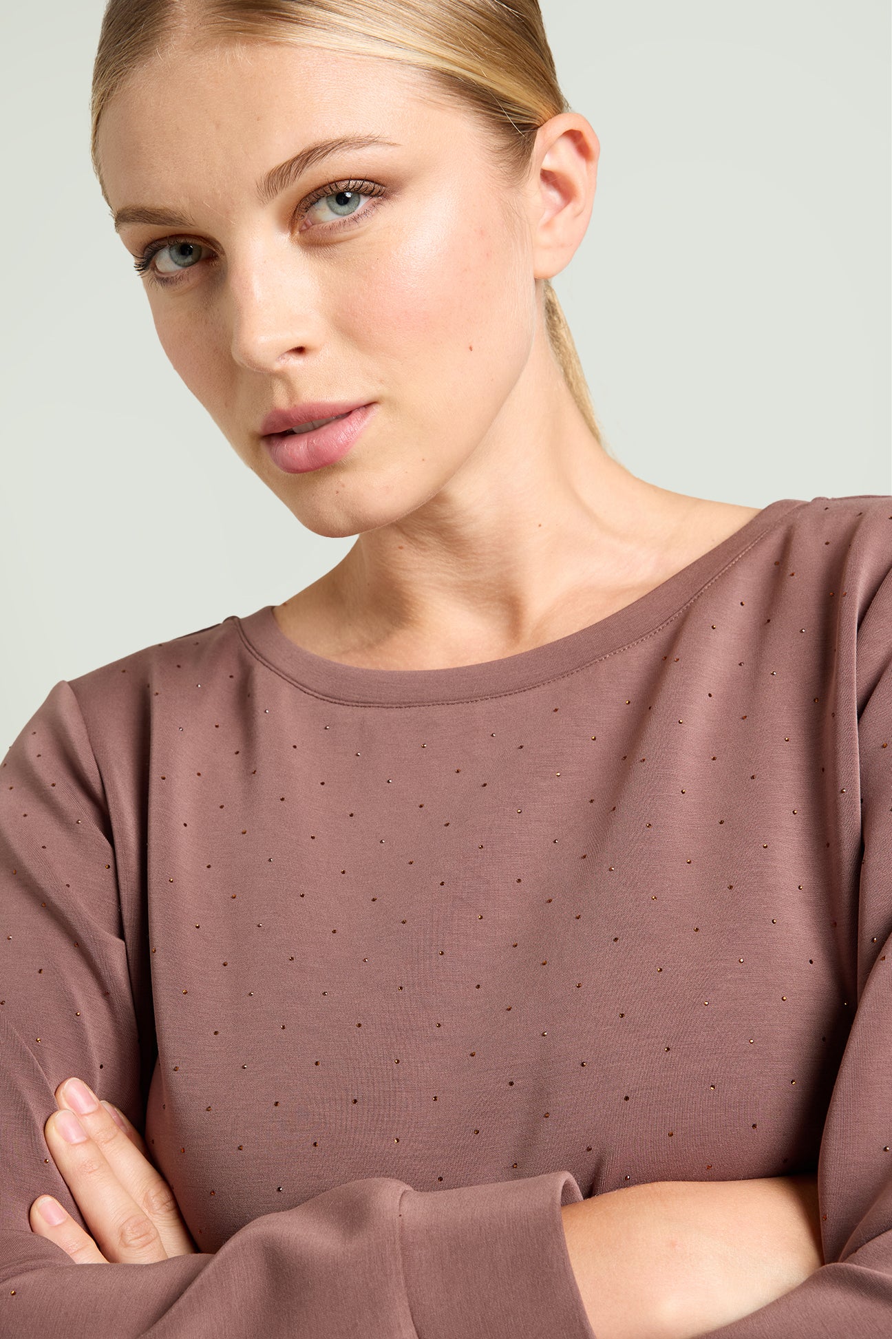 FELPA CON PUNTI LUCE