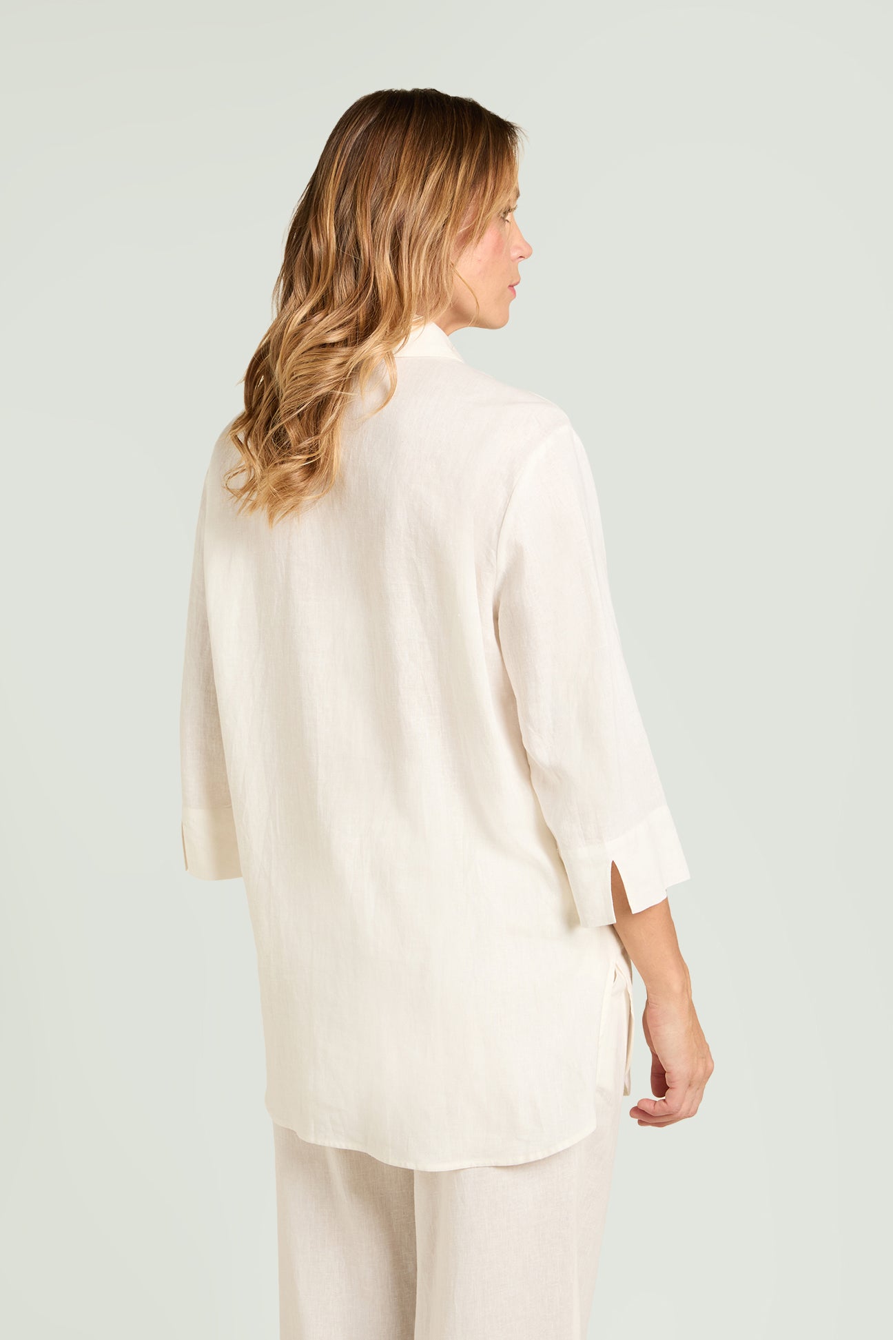 CAMICIA RICAMATA IN LINO-VISCOSA