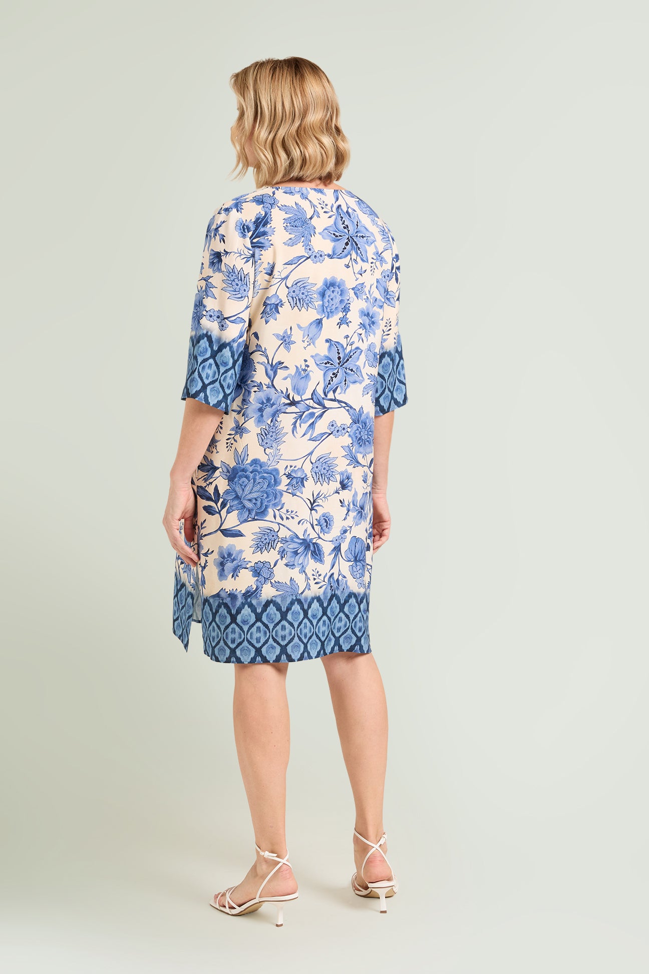 ABITO CAFTANO IN GIAVANESE STAMPATA