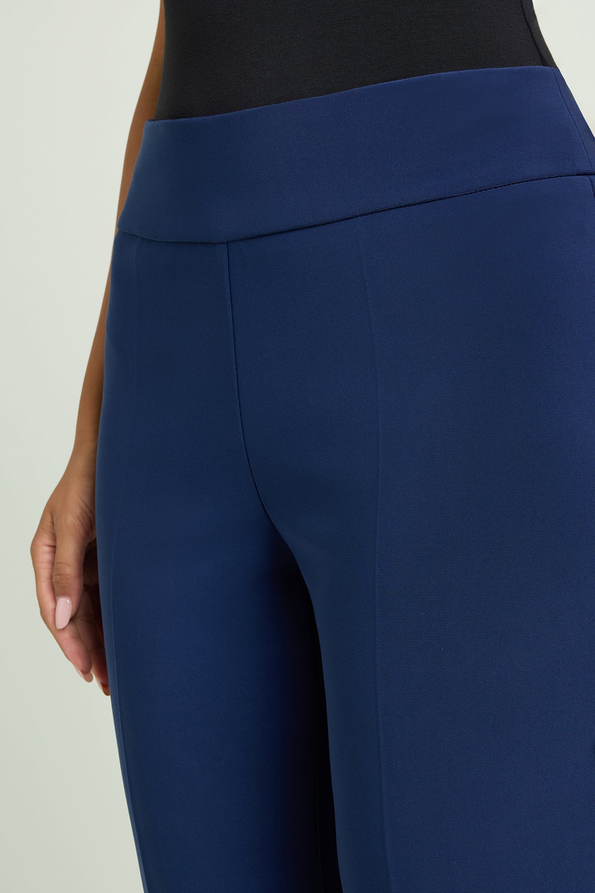 PANTALONI PULL-ON A SIGARETTA IN COMPACT STRETCH