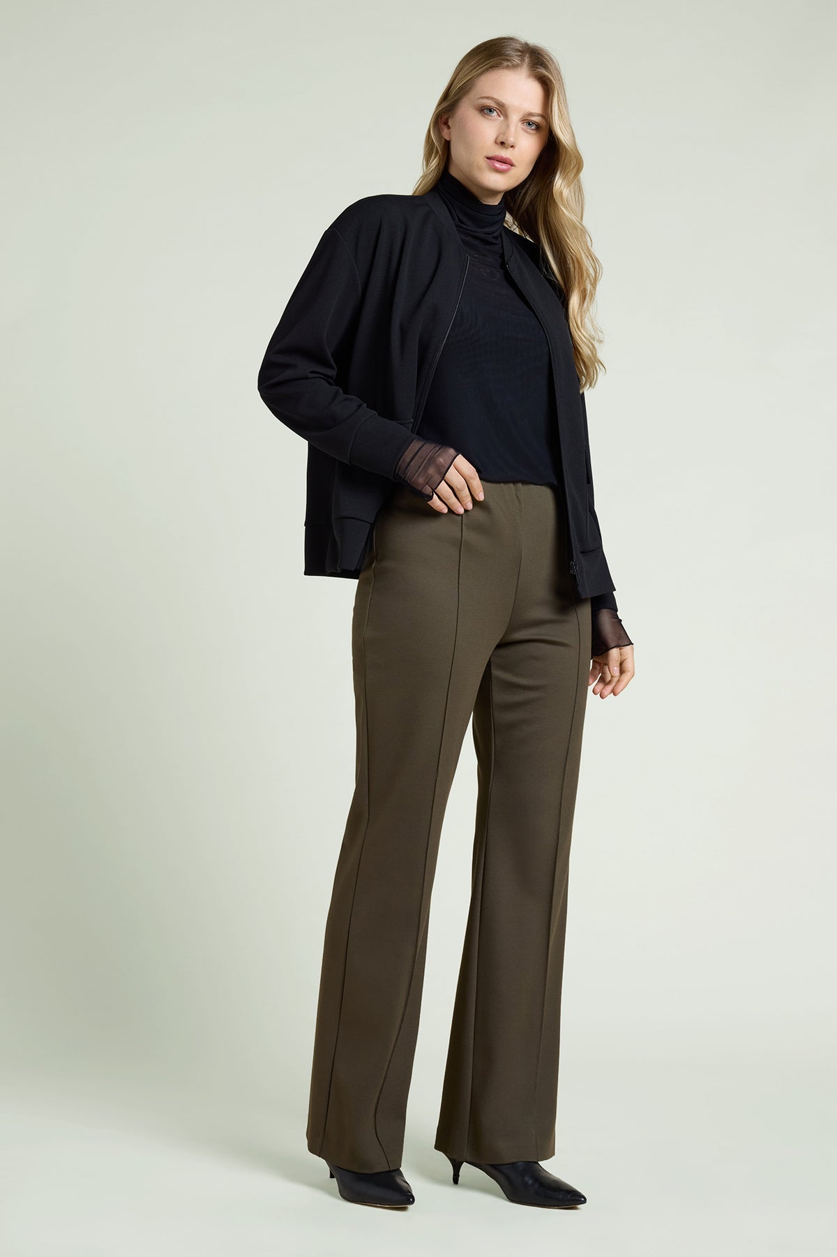 PANTALONI PULL-ON FLARE IN PUNTO MILANO