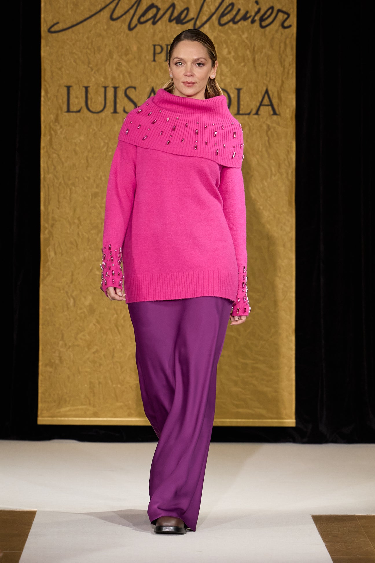 MAGLIA WINTER TOUCH RICAMATA A MANO