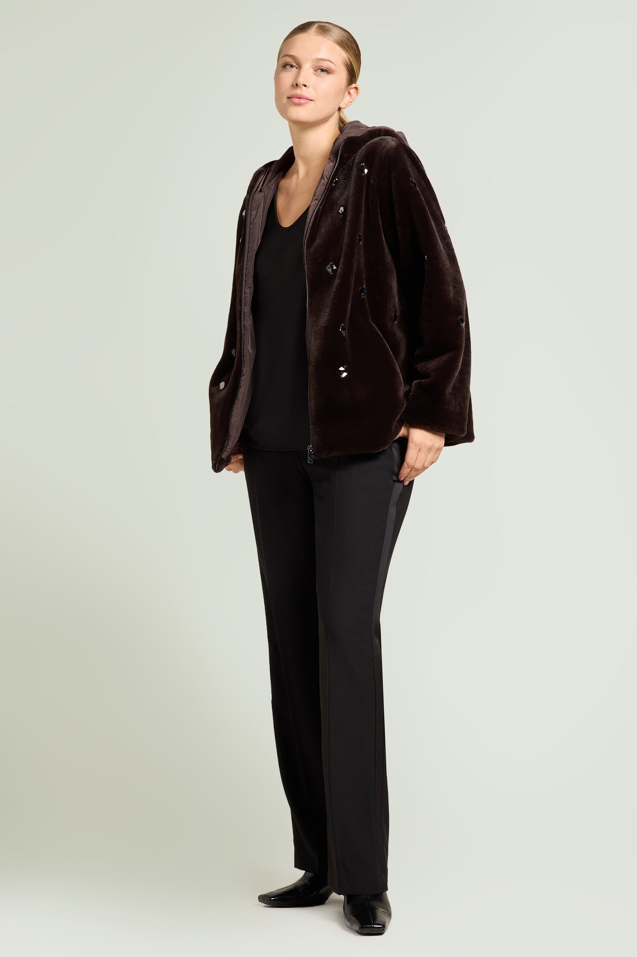 GIACCONE SOFT-TOUCH RICAMATO A MANO