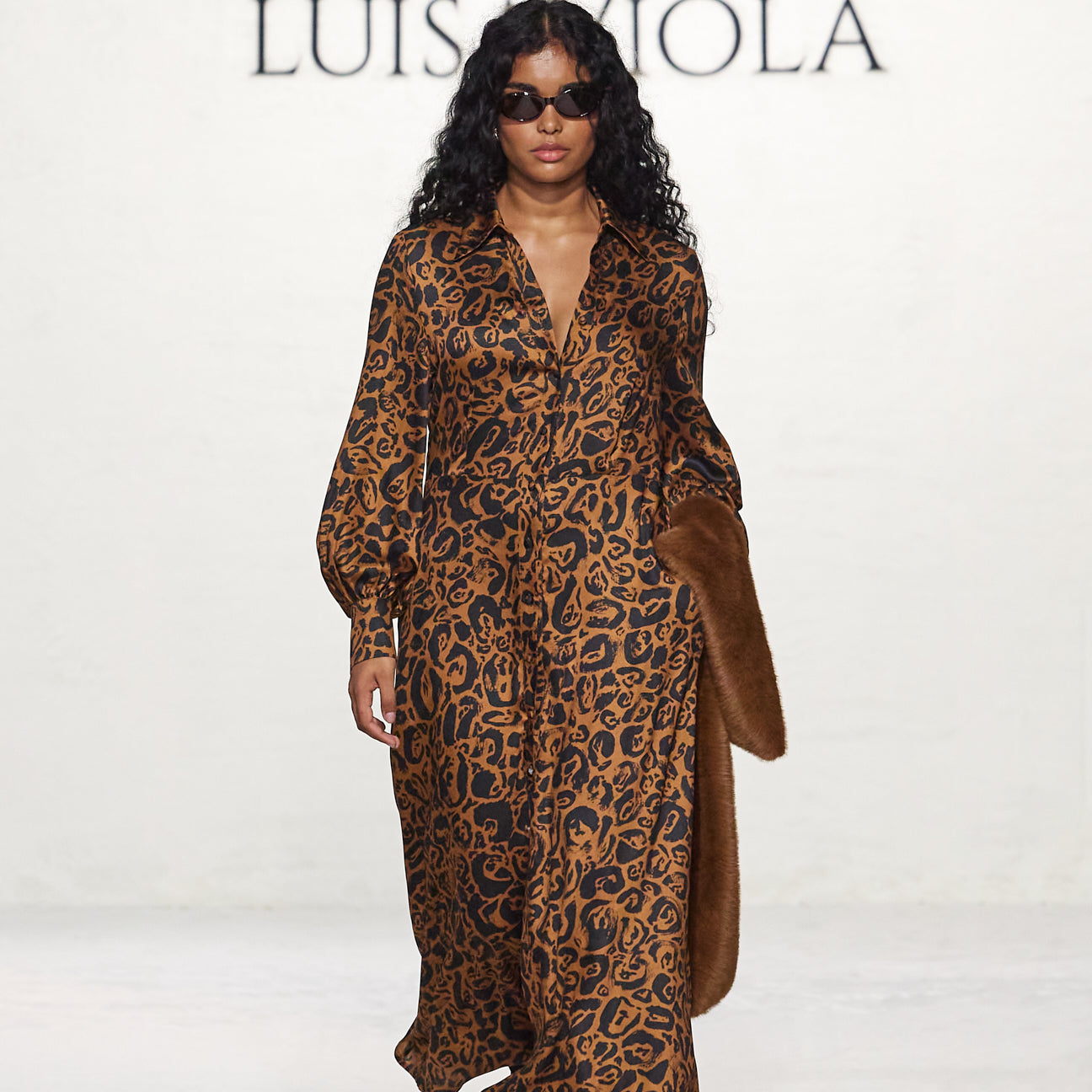 ABITO ANIMALIER IN SATIN
