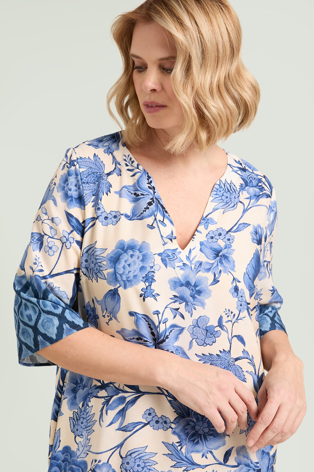 ABITO CAFTANO IN GIAVANESE STAMPATA