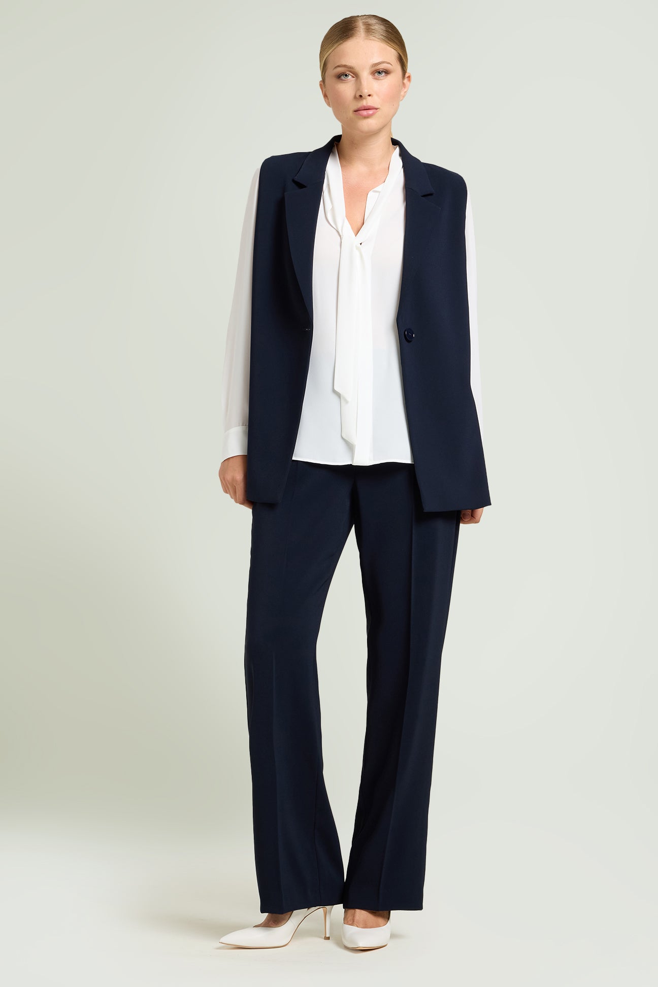 BLUSA IN DOPPIA GEORGETTE CON SCIARPINA