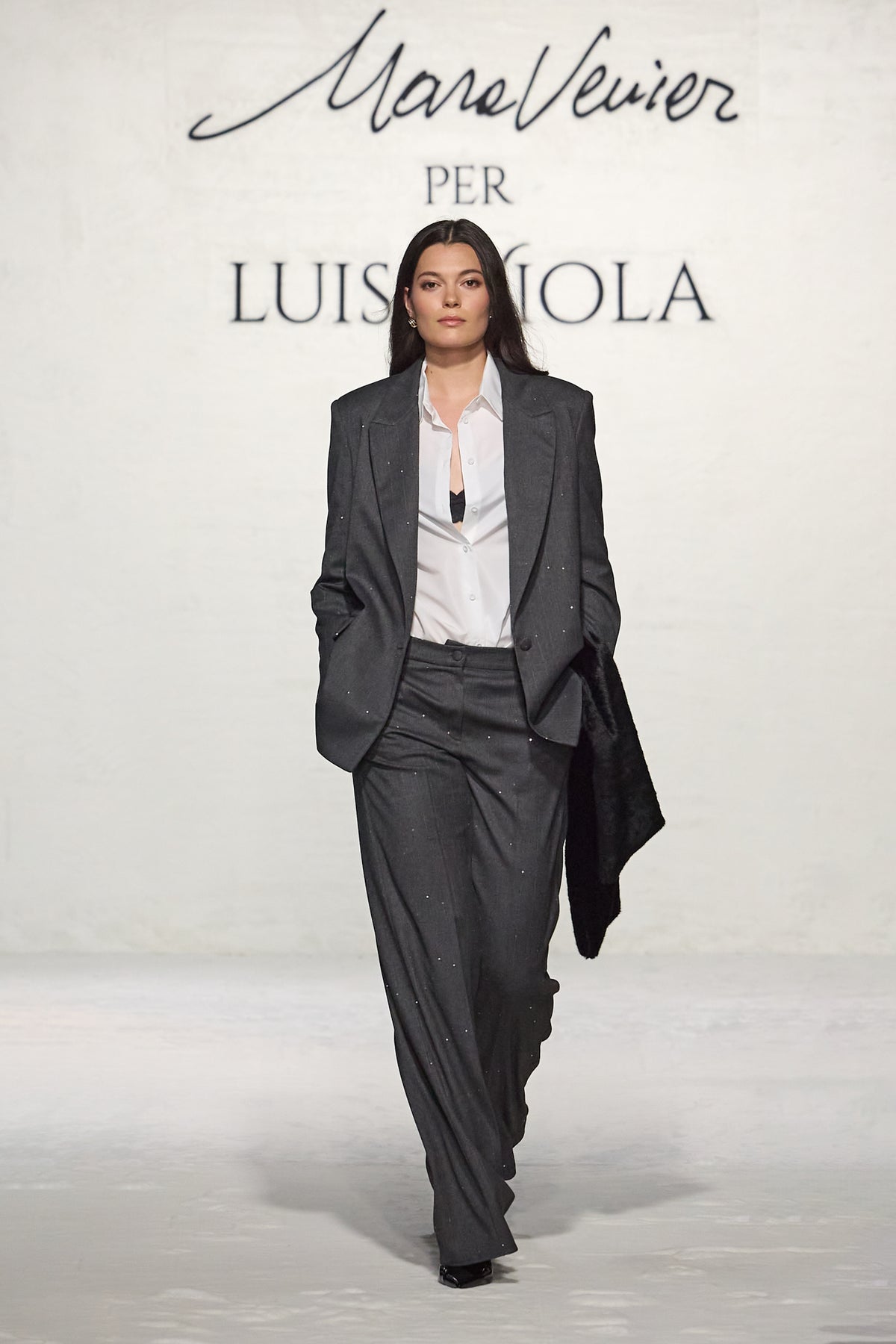 BLAZER IN SAGLIA GESSATA RICAMATA