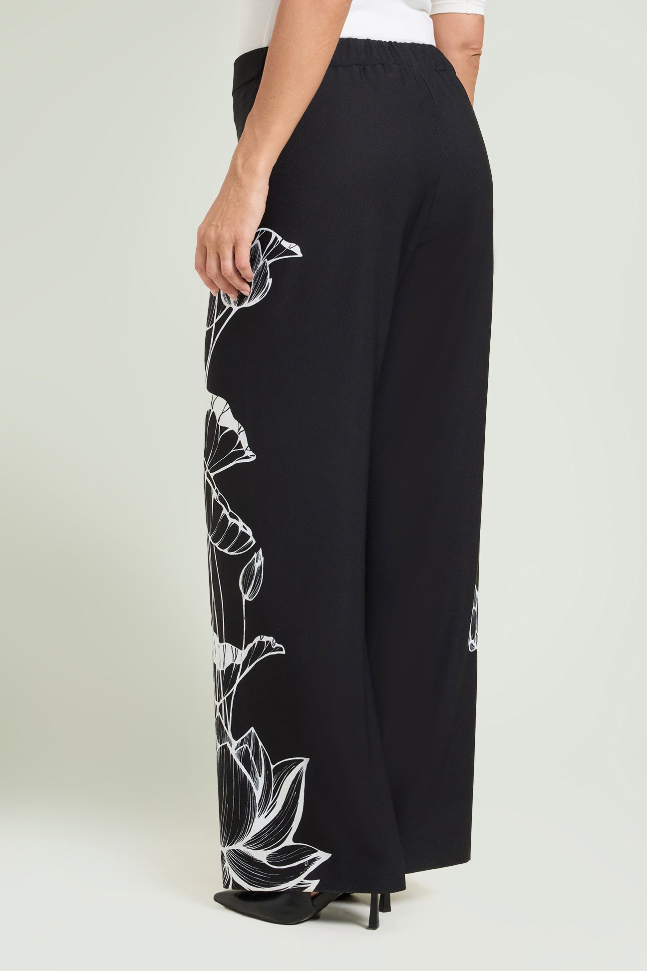 PANTALONI CON STAMPA PIAZZATA