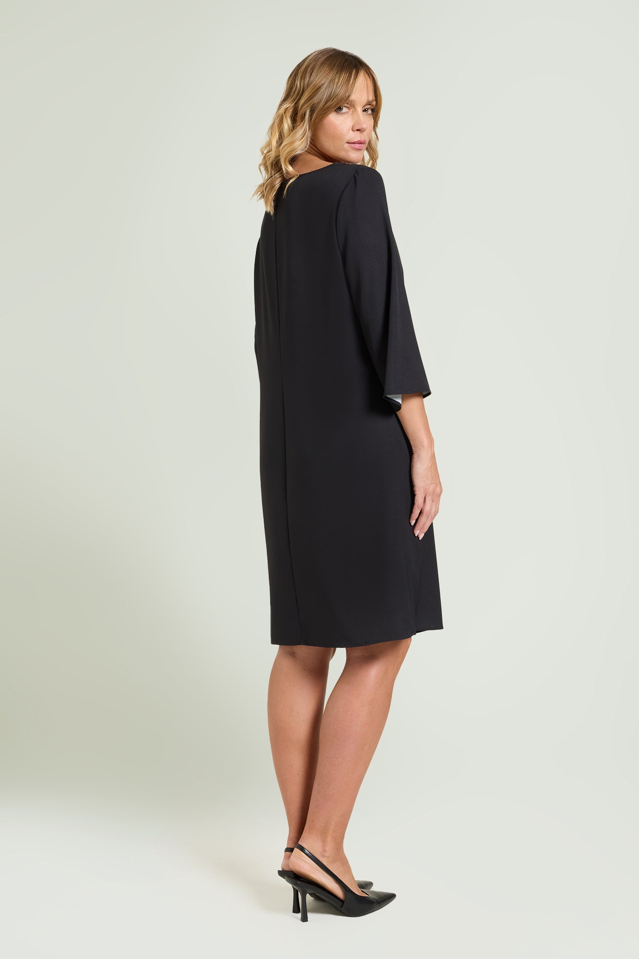 ABITO CON STAMPA PIAZZATA