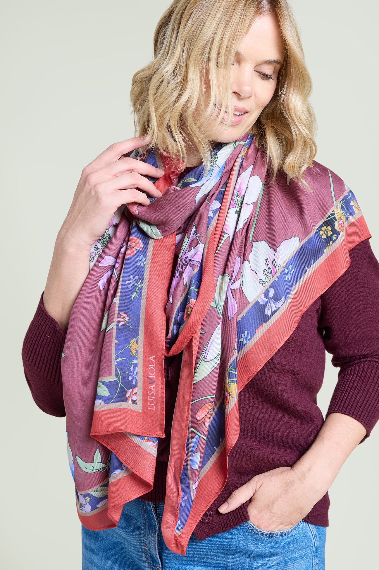 SCIARPA-FOULARD CON STAMPA FLOREALE
