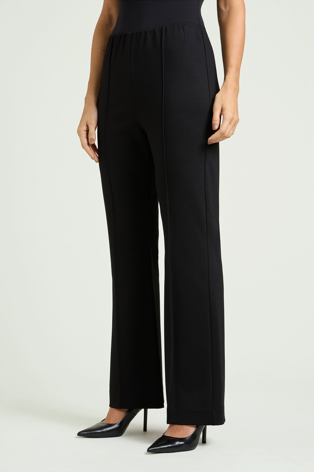 PANTALONI PULL-ON FLARE IN PUNTO MILANO