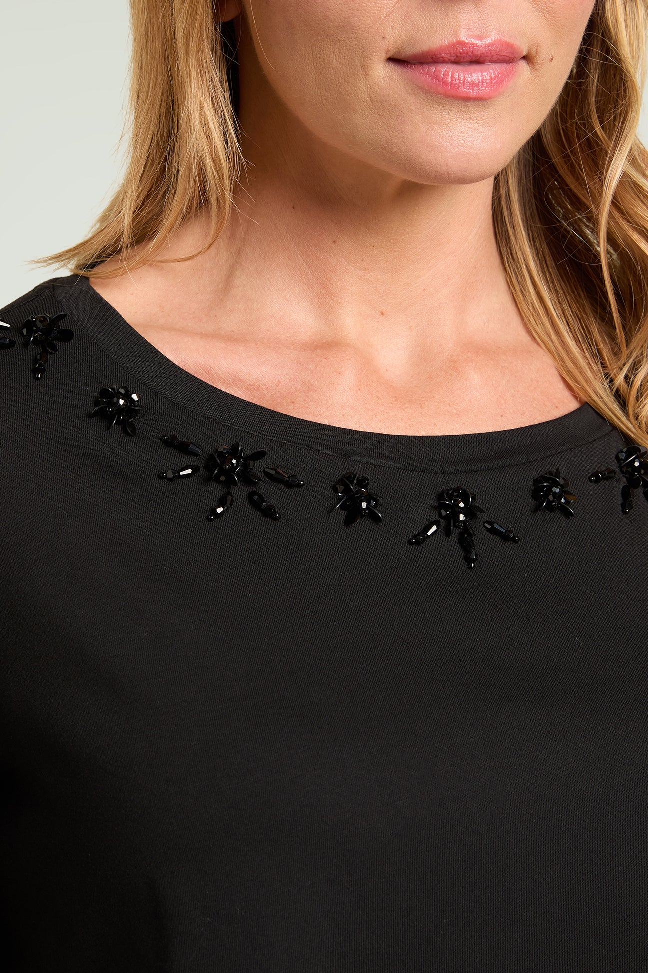 T-SHIRT RICAMATA