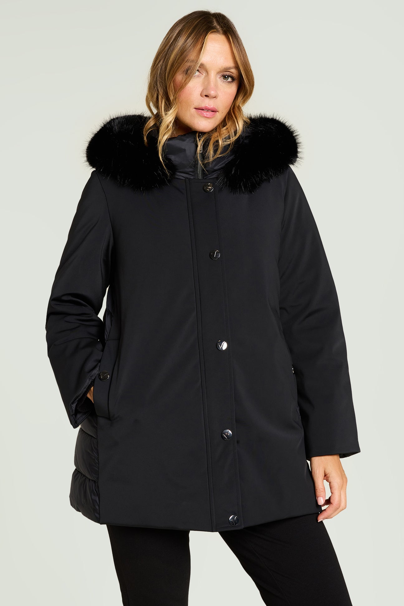 PIUMINO IN TESSUTO TECNICO E NYLON