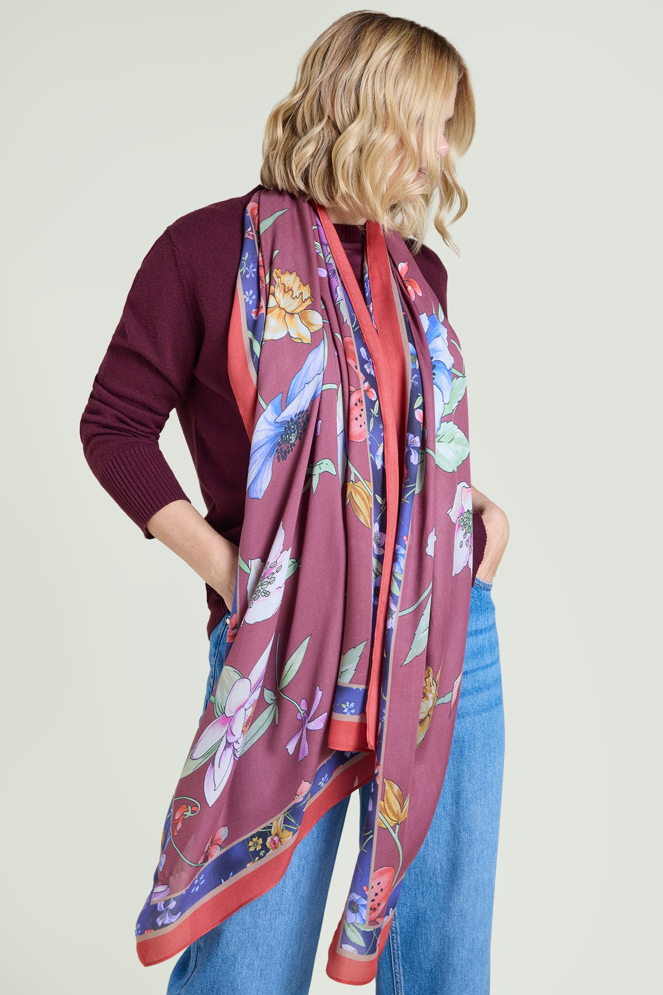 SCIARPA-FOULARD CON STAMPA FLOREALE