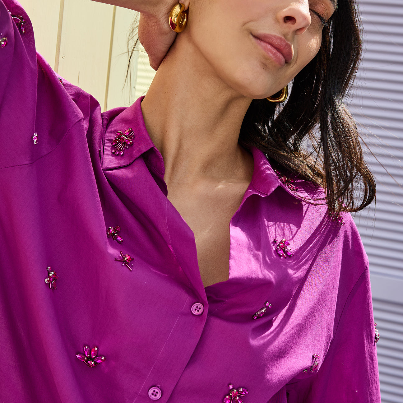 CAMICIA IN VOILE DI COTONE RICAMATA A MANO